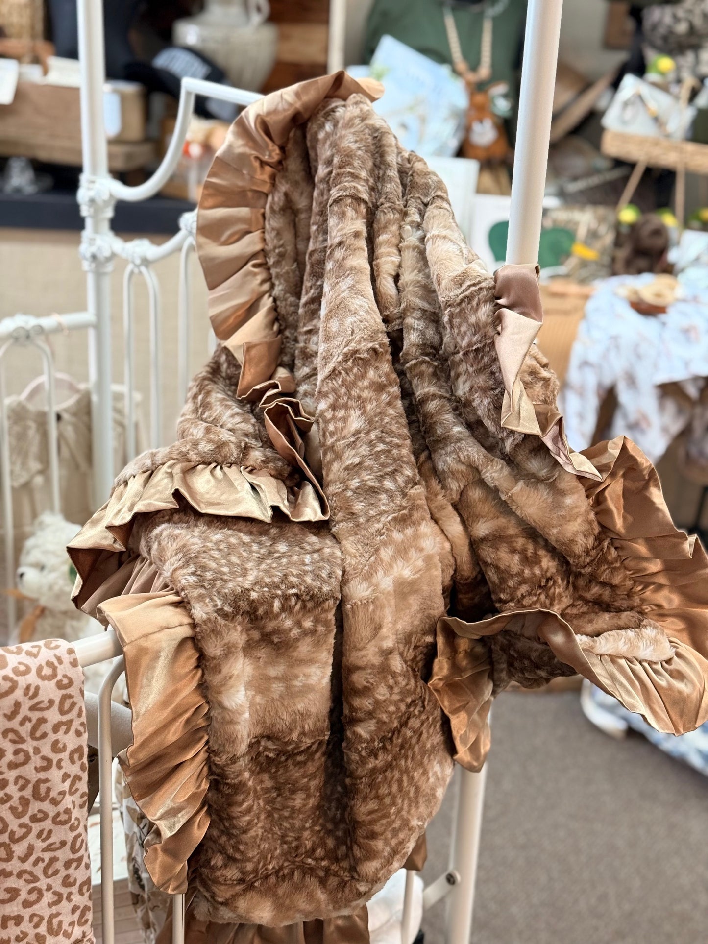 Doe Print Blanket with cappuccino satin