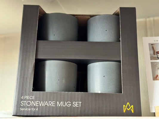 Stoneware mug set