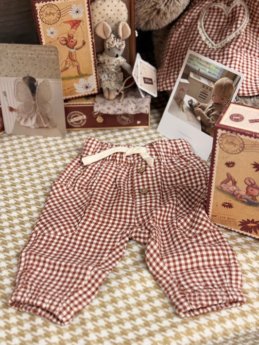 Absolutely adorable Quincy Mae Red Gingham unisex Pants