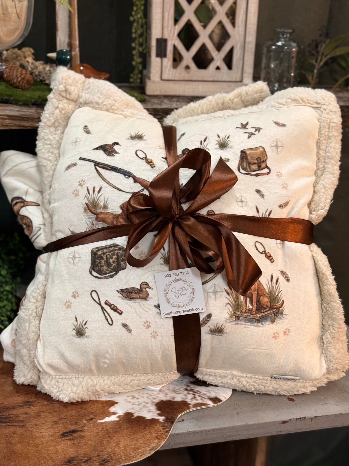 Super soft and cozy Throw and pillow set