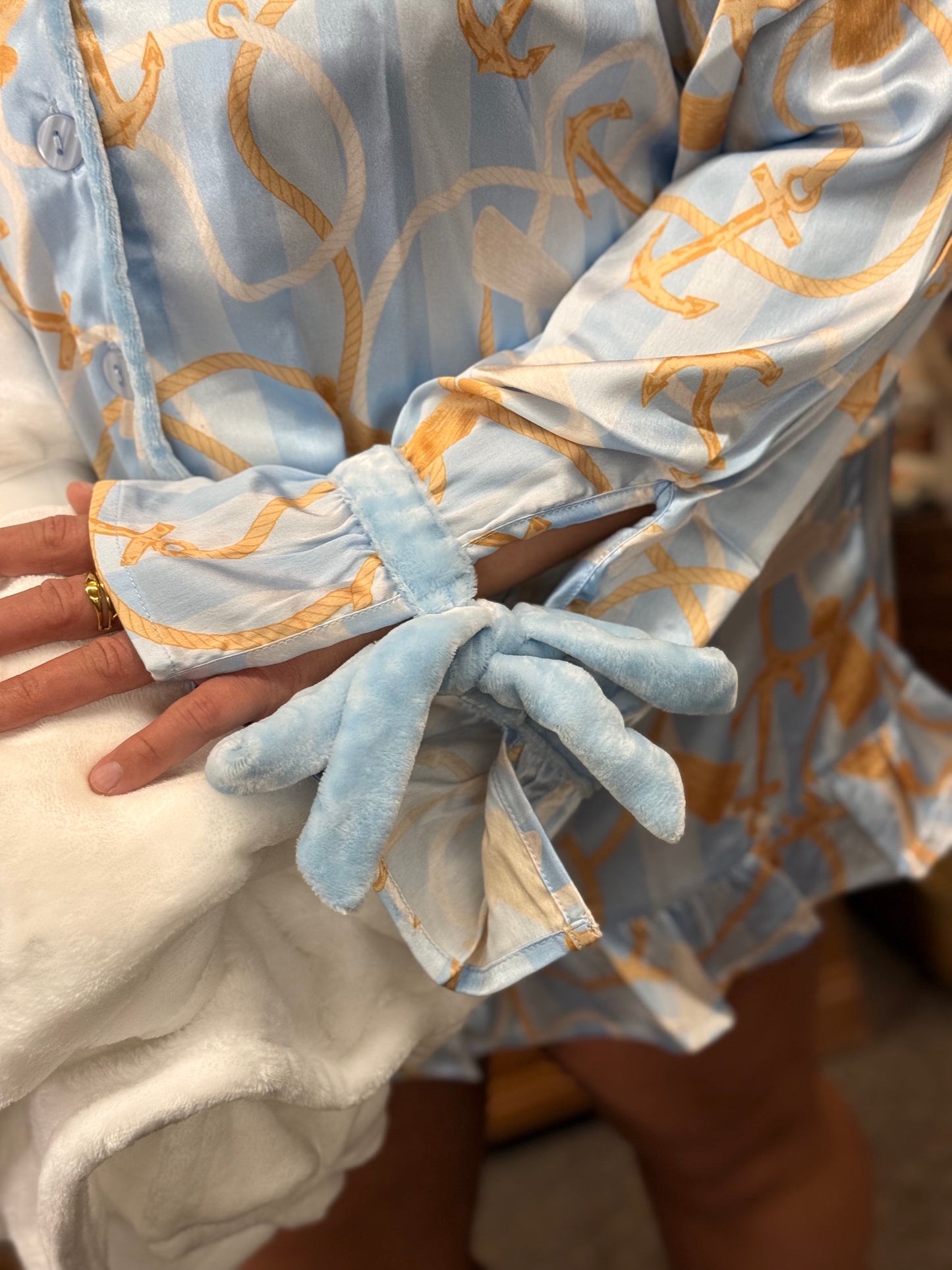 Pajama set with velvety trim